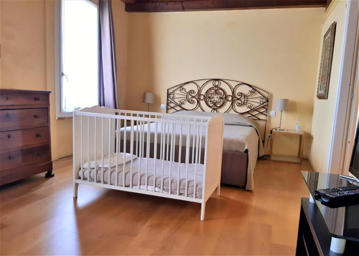 B&B Le Stanze Del Belriguardo Voghiera Eksteriør bilde